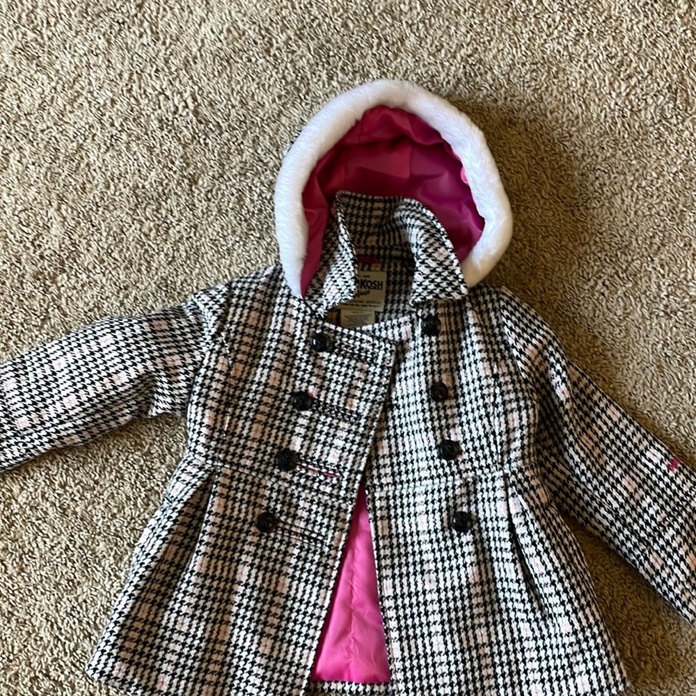 Gently worn toddler coat Oshkosh B’gosh size 4
